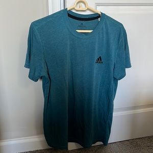 Adidas Athletic fit T-shirt mens medium